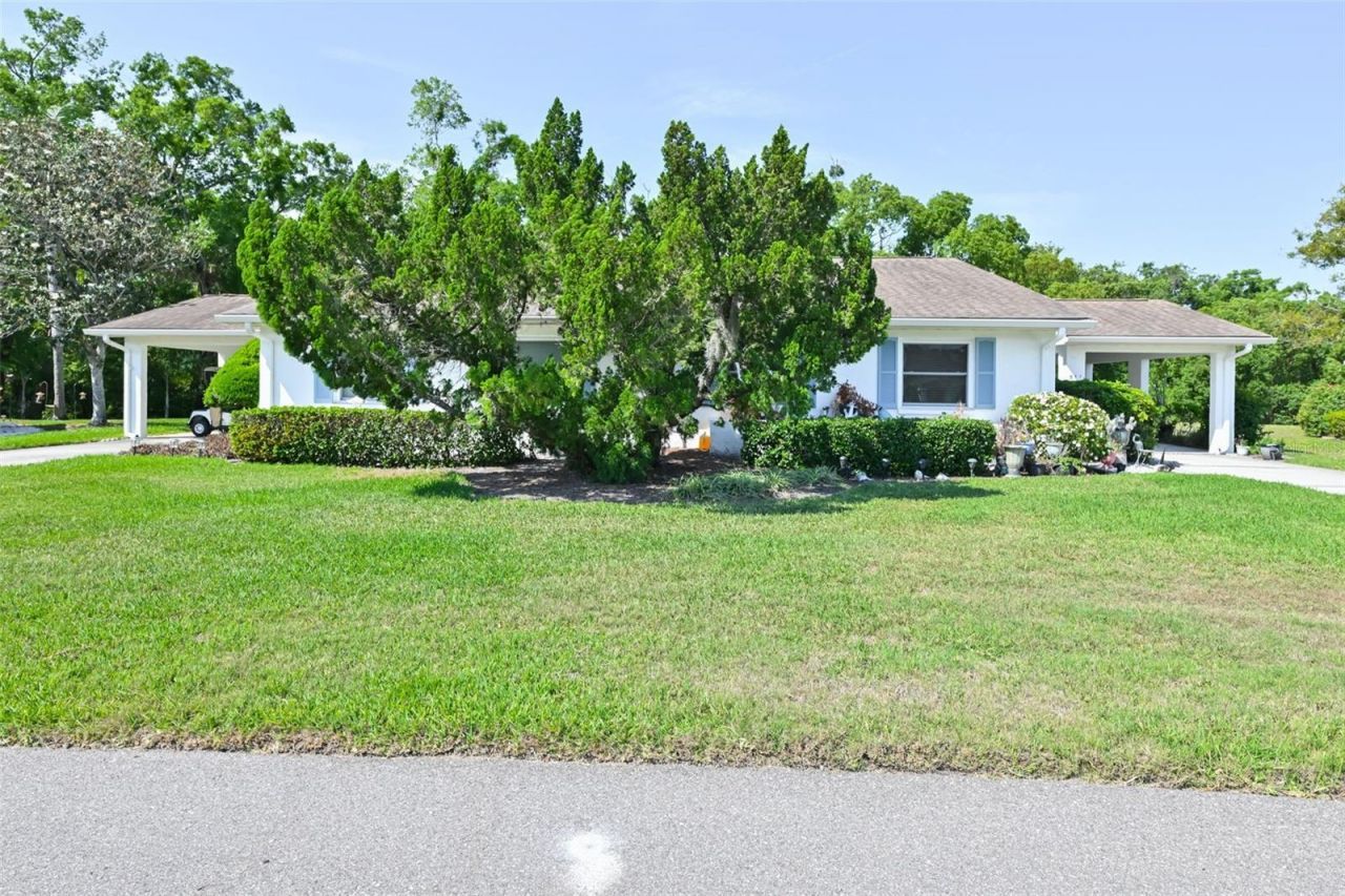 511 Finsbury Circle, Unit B, Sun City Center, FL 33573 Photo