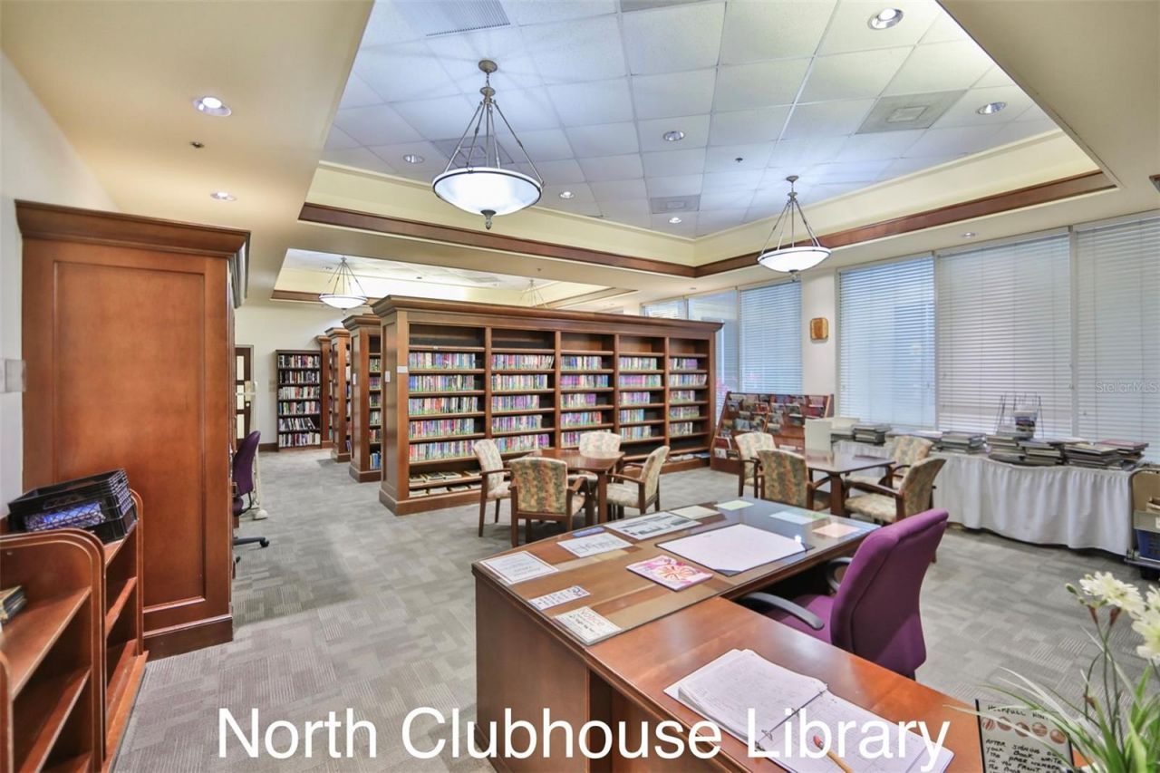 511 Finsbury Circle, Unit B, Sun City Center, FL 33573 Photo