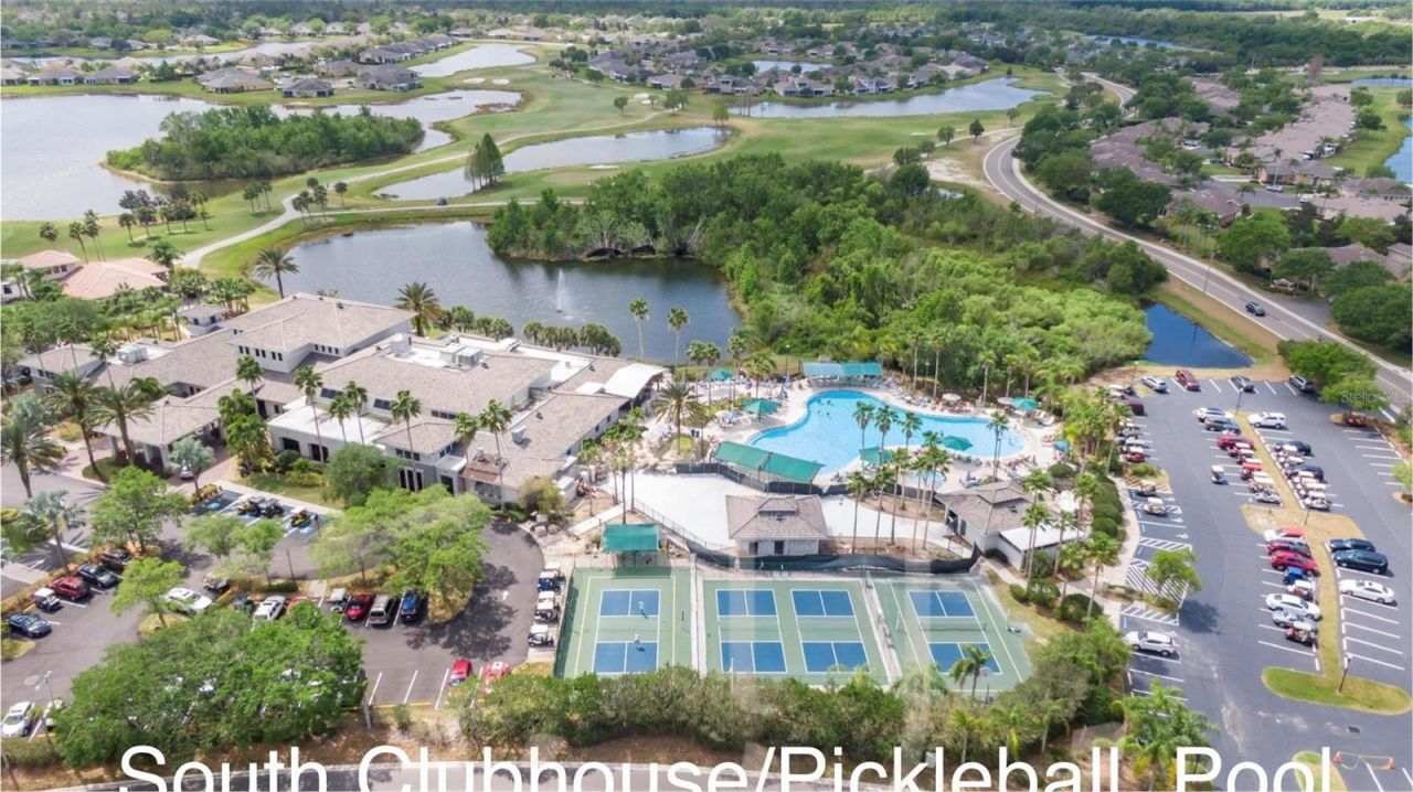 511 Finsbury Circle, Unit B, Sun City Center, FL 33573 Photo