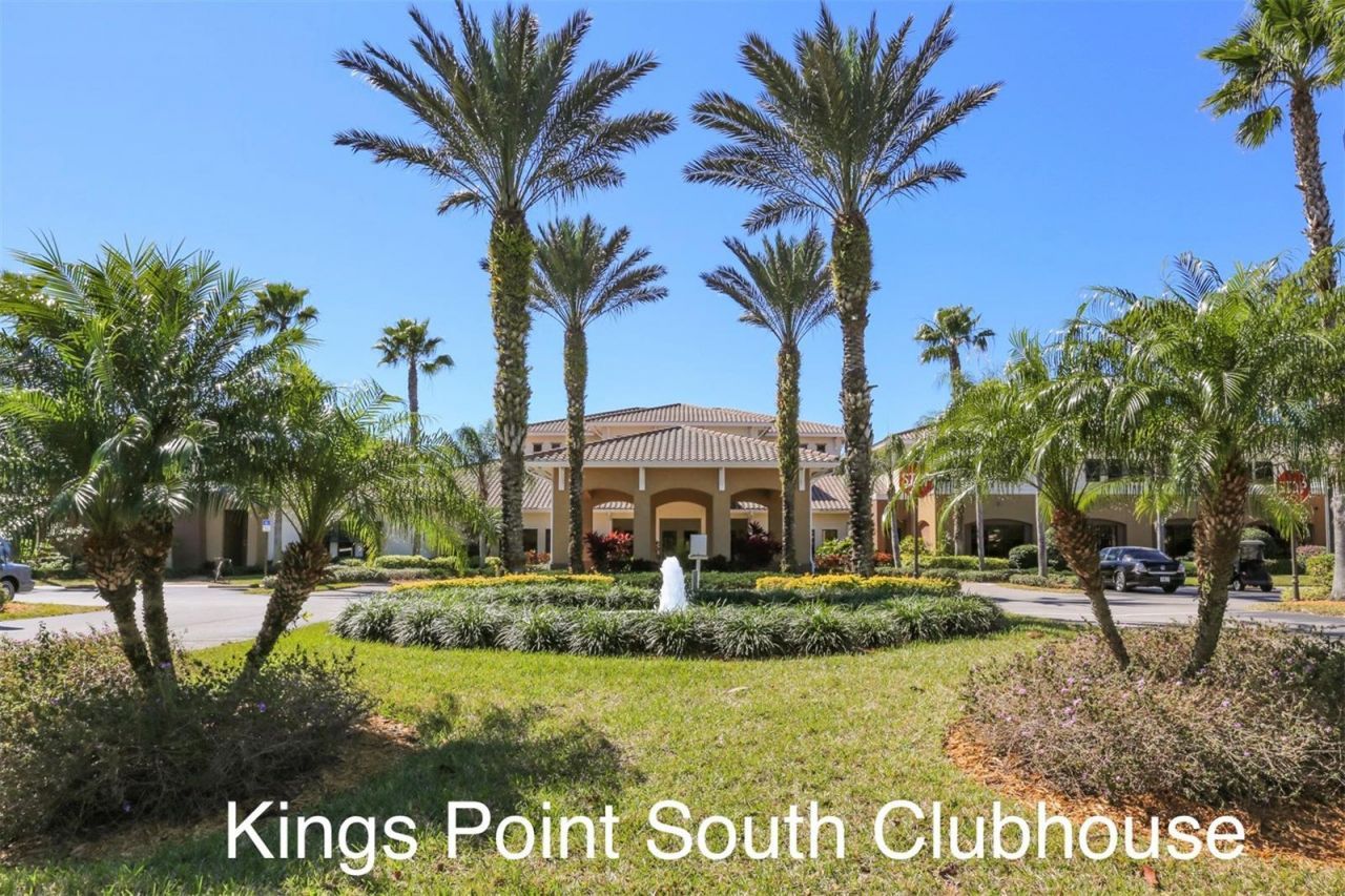 511 Finsbury Circle, Unit B, Sun City Center, FL 33573 Photo