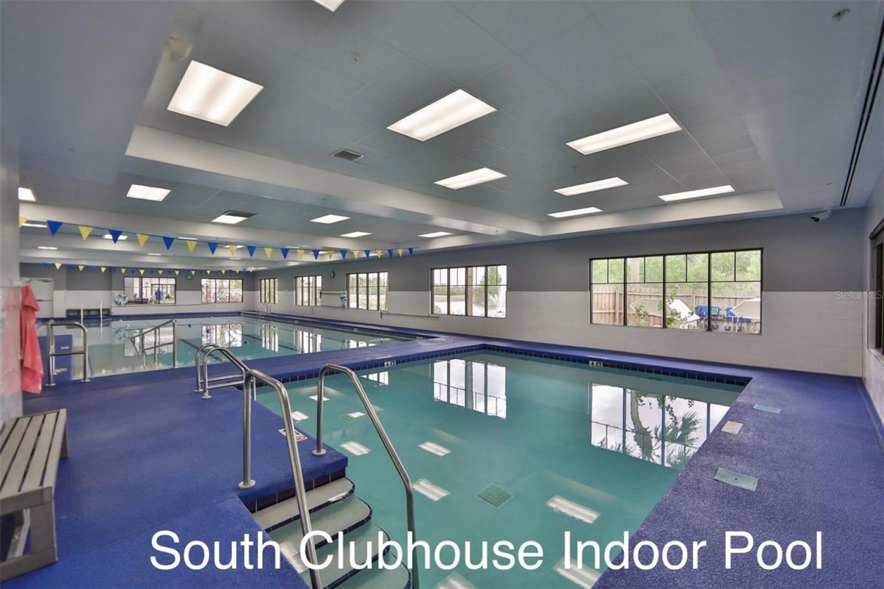 511 Finsbury Circle, Unit B, Sun City Center, FL 33573 Photo