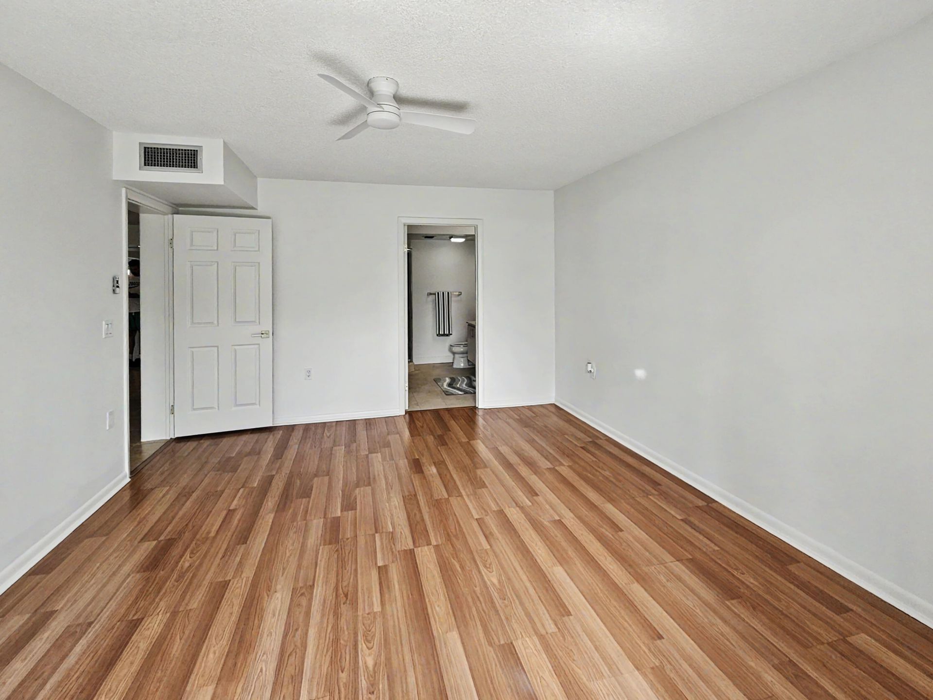 2791 Village Boulevard, Unit 105, West Palm Beach, FL 33409 Photo