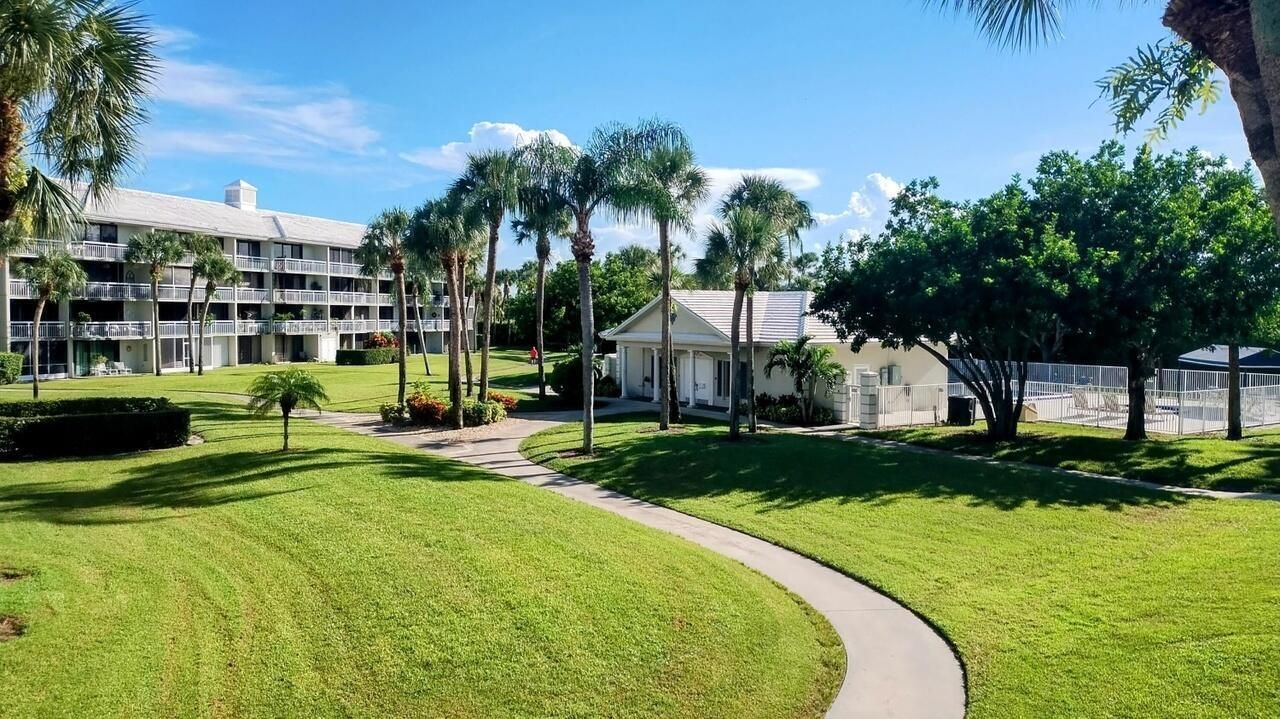 2791 Village Boulevard, Unit 105, West Palm Beach, FL 33409 Photo