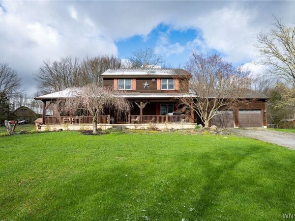 9496 W Hill Road , Boston, NY 14025