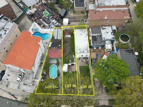 70-07, 70-11 Ditmars Boulevard, Astoria, NY 11370