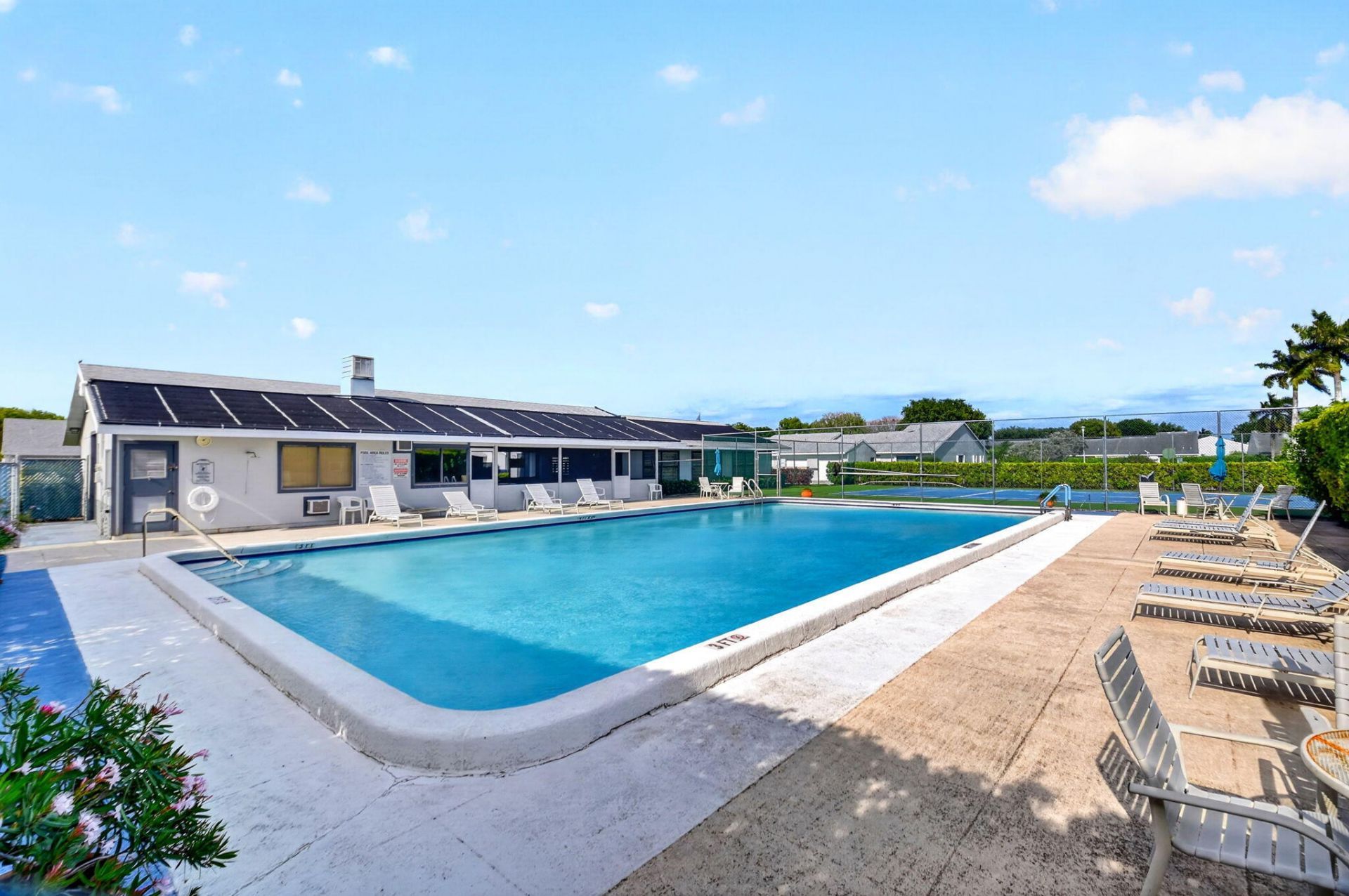 2641 Gately Drive W, Unit 1506, West Palm Beach, FL 33415 Photo