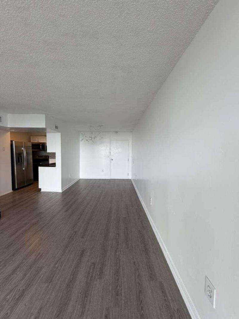 9682 Fontainebleau Boulevard, Unit 603, Miami, FL 33172 Photo