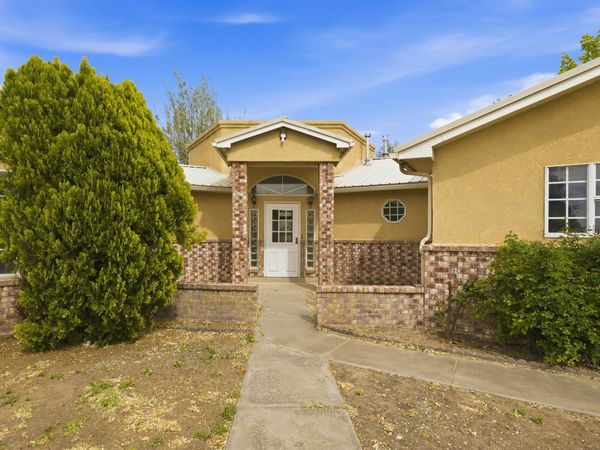 9 Blackberry Lane , Los Lunas, NM 87031