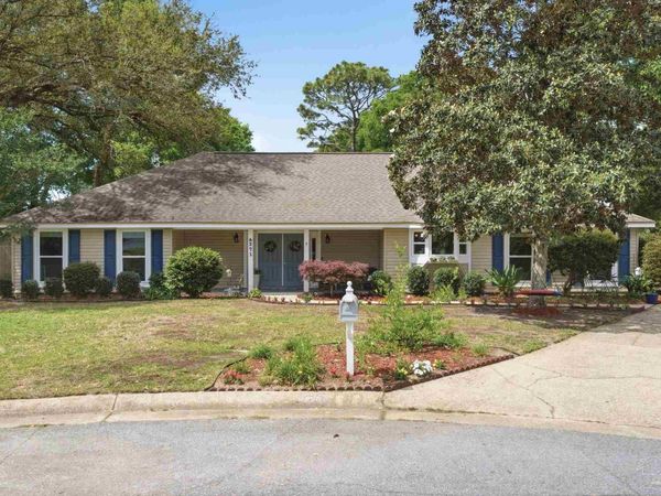 4271 Heart Pine Cir, Pensacola, FL 32504