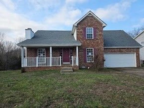 1306 Sunfield Dr , Clarksville, TN 37042