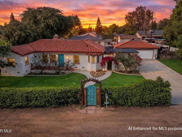 700 Hillcrest Drive, Bakersfield, CA 93305