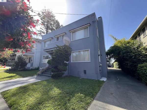 2418 Ashby Ave, Berkeley, CA 94705