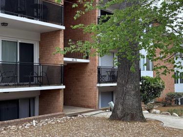 1800 JEFFERSON PARK AVE, Unit 62, Charlottesville, VA 22903