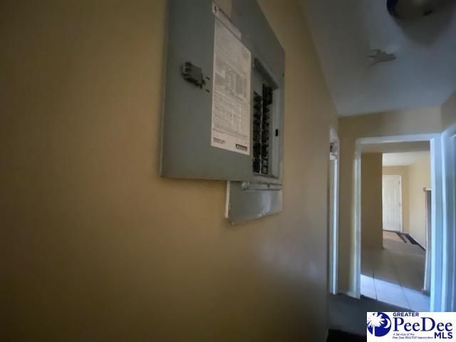 805 Commander Street Photo 11