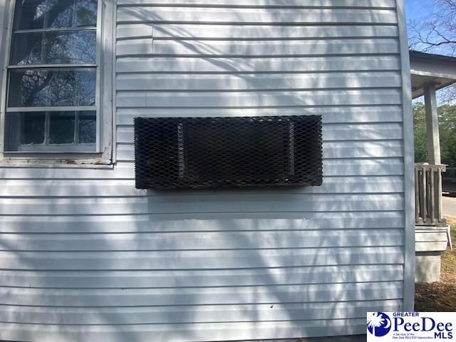 805 Commander Street Photo 17