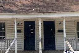 805 Commander Street photo 4