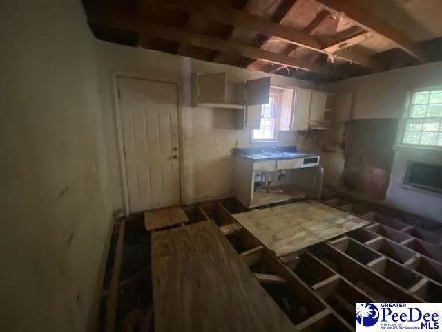 805 Commander Street Photo 22