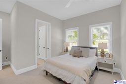 1510 Brentwood Drive Unit B photo 4