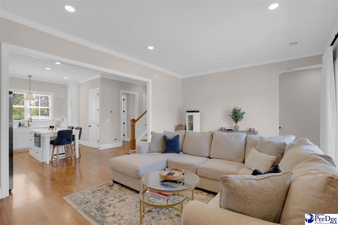 1510 Brentwood Drive Unit B Photo 9