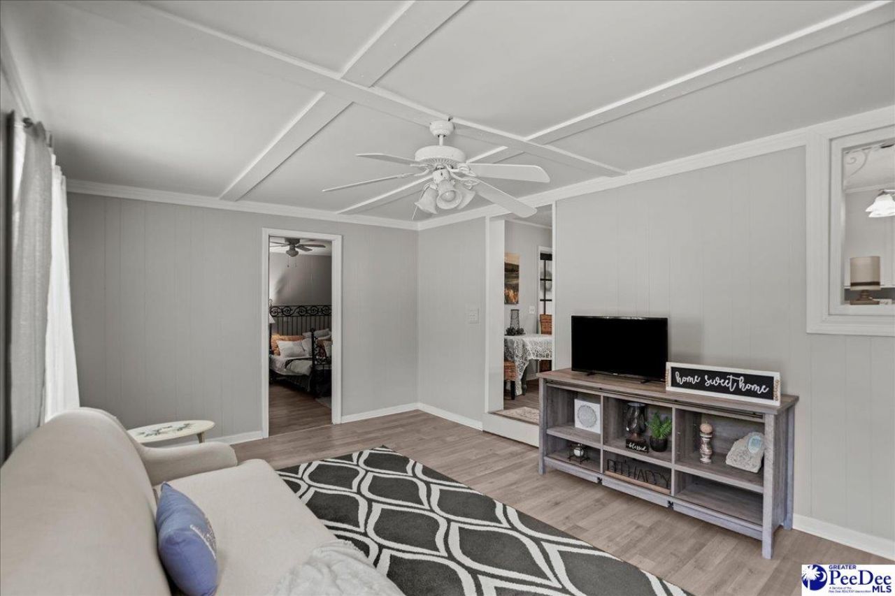 129 S Fifth St Photo 11