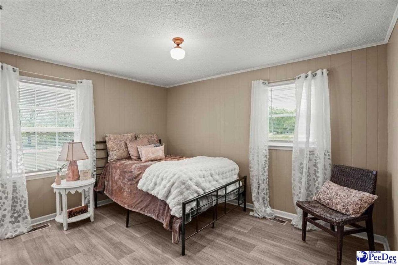 129 S Fifth St Photo 19