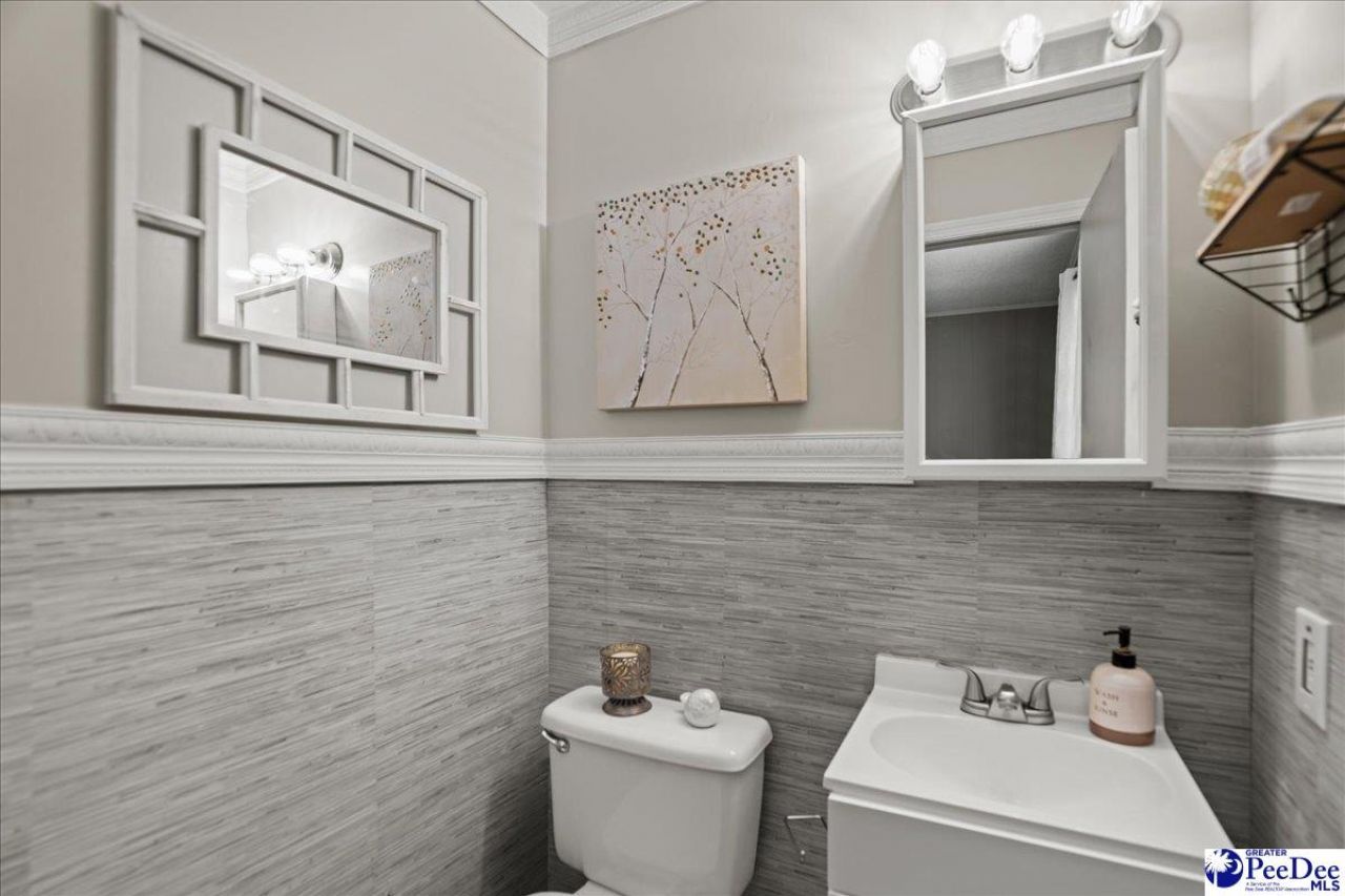 129 S Fifth St Photo 21