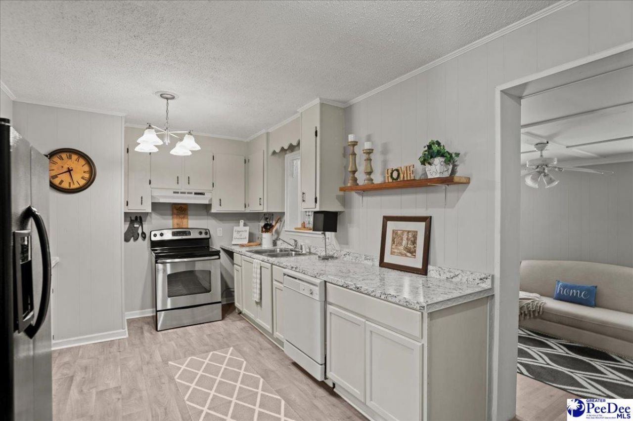 129 S Fifth St Photo 5