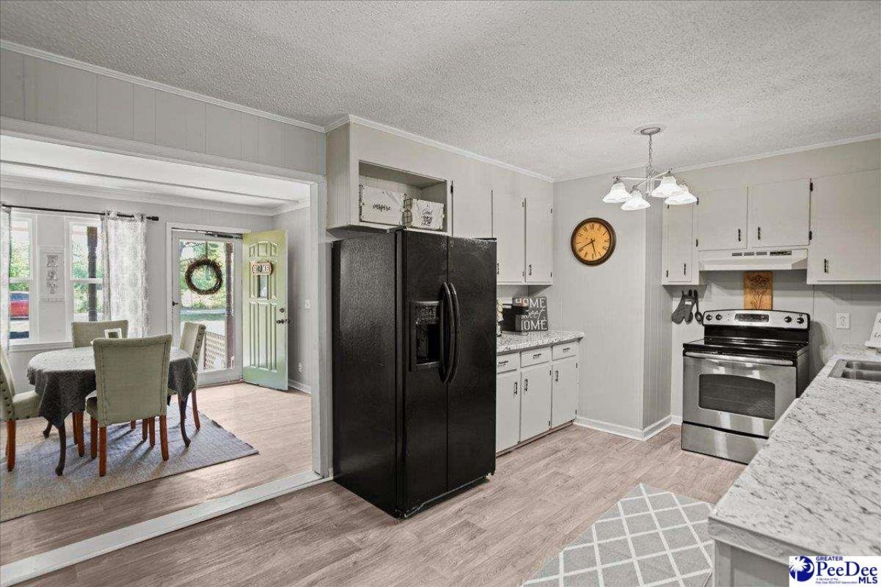 129 S Fifth St Photo 6