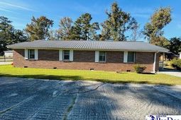 202 Bascus Street photo 4