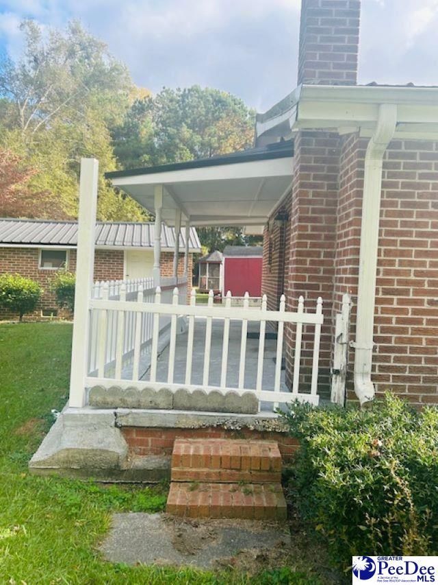 202 Bascus Street Photo 4