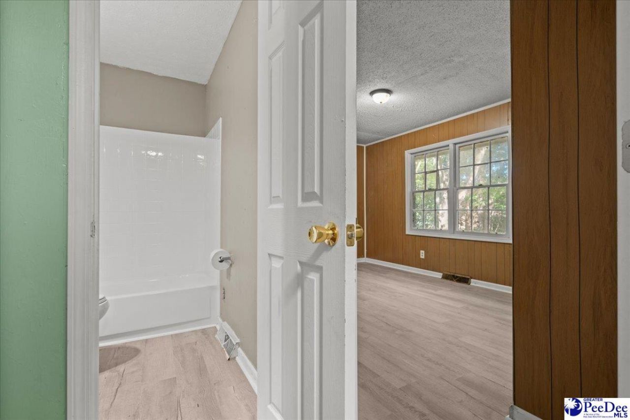 1116 Lewis Lane Photo 16