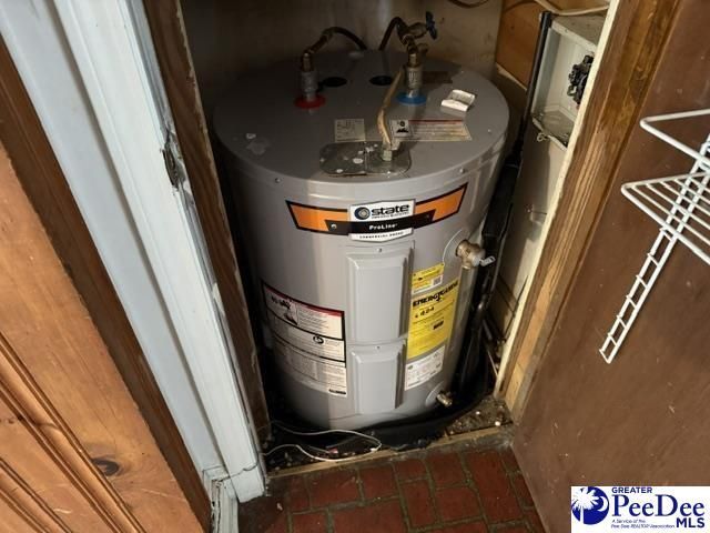 425 Winston Street Photo 14