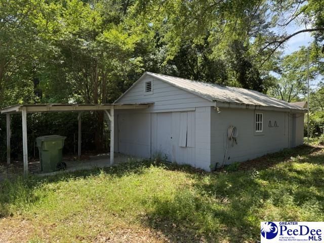 425 Winston Street Photo 4