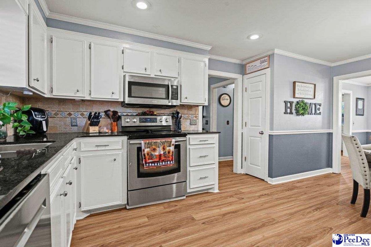 363 S Barrington Dr Photo 14