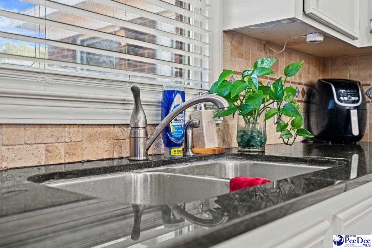 363 S Barrington Dr Photo 15