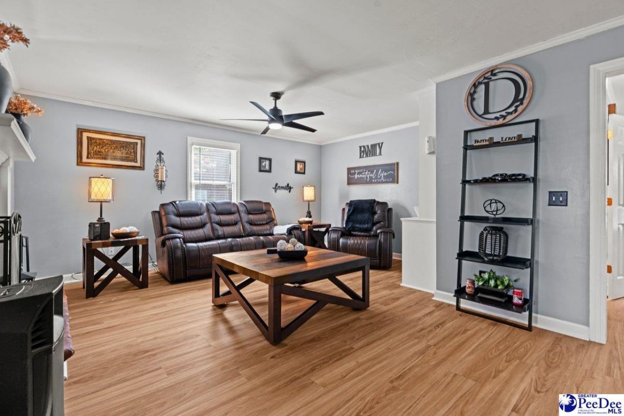 363 S Barrington Dr Photo 19