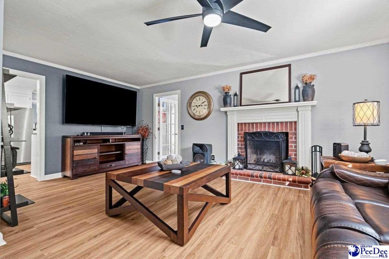 363 S Barrington Dr Photo 22