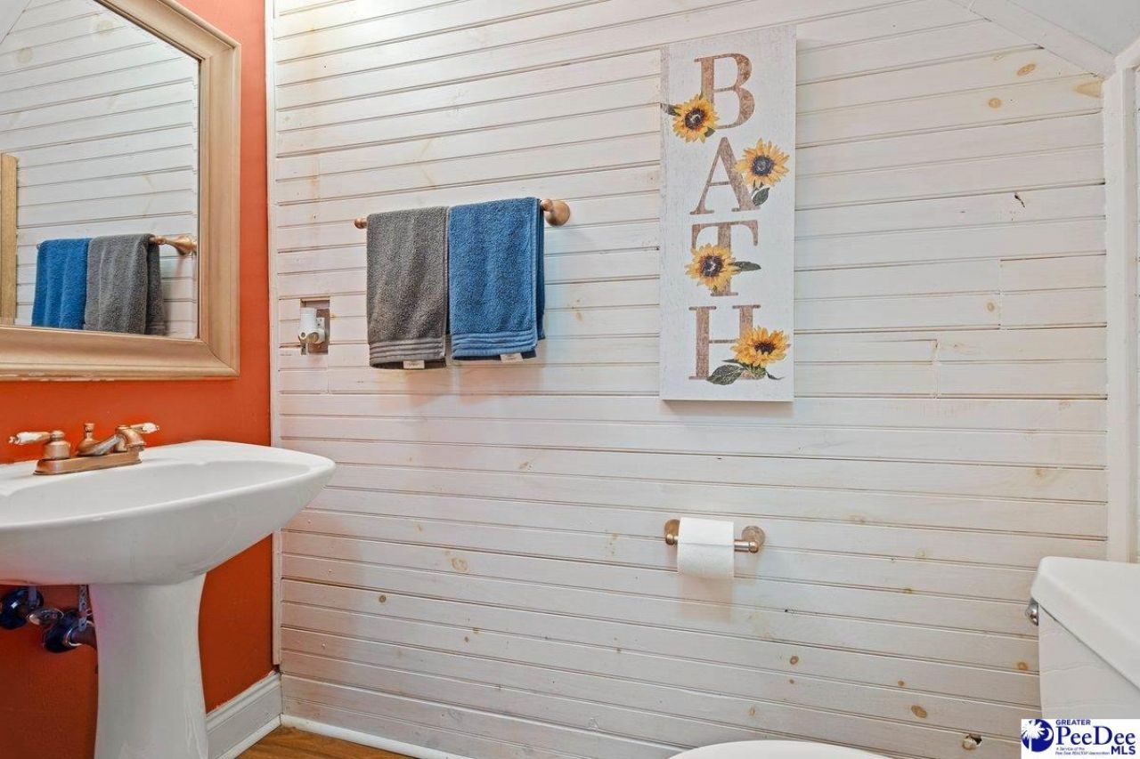 363 S Barrington Dr Photo 24