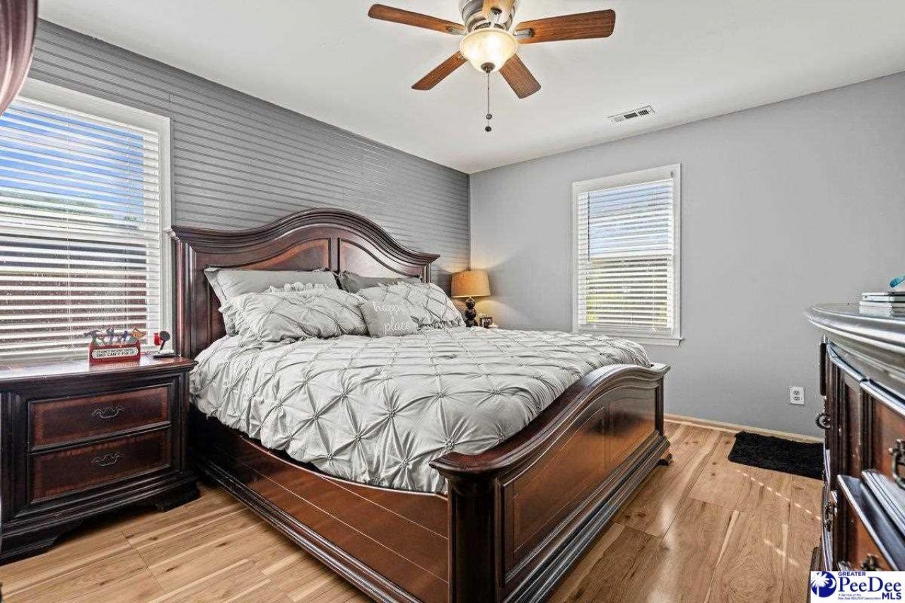 363 S Barrington Dr Photo 29