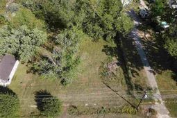 330 NE Railroad Avenue photo 4