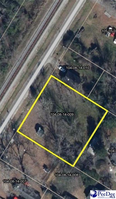 330 NE Railroad Avenue Photo 4