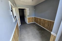 118 SE Railroad Avenue photo 4