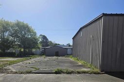 118 SE Railroad Avenue photo 4