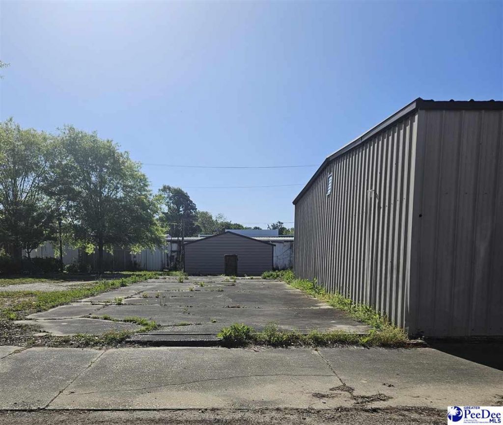 118 SE Railroad Avenue Photo 8