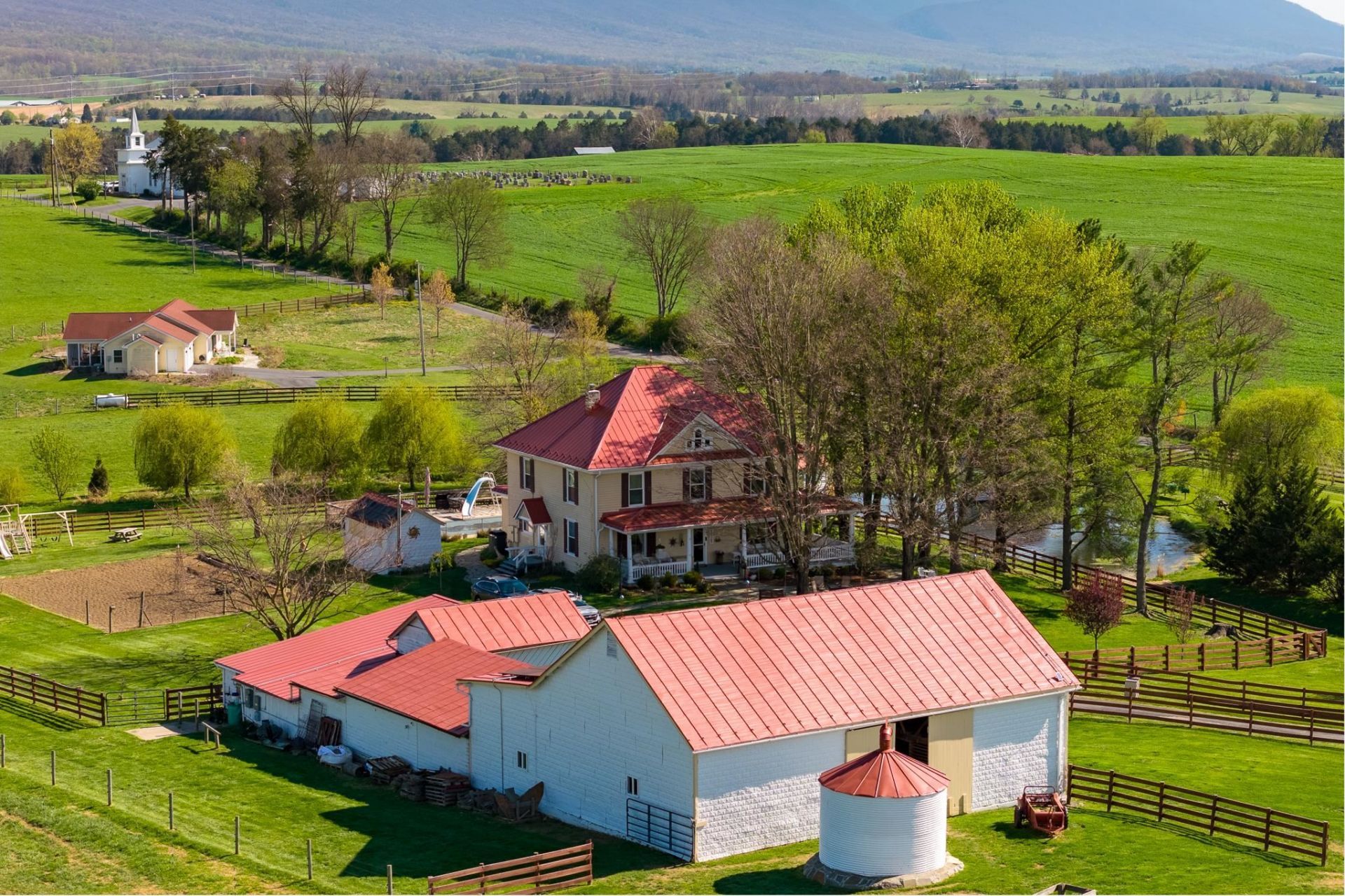 235 FAIRVIEW CHURCH RD primary photo