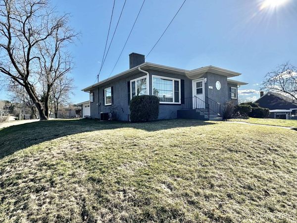 627 E Margaret Street, Iron Mountain, MI 49801