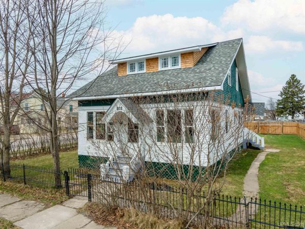 201 Lennox Place, Caspian, MI 49915