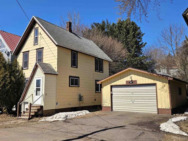 841 Warren Street, Hancock, MI 49930