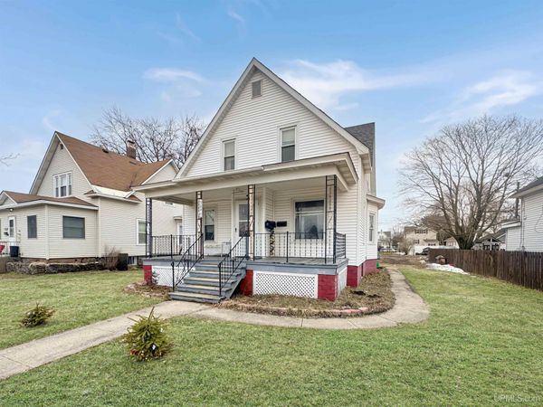 309 S 18th Street, Escanaba, MI 49829