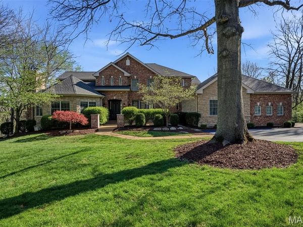 1532 Shepard Road , St Louis, MO 63038